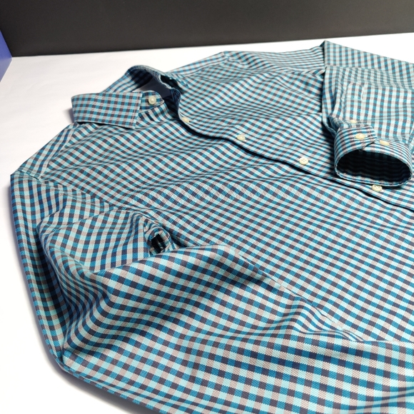 Banana Republic Button Down Men's Medium - Picture 3 of 9